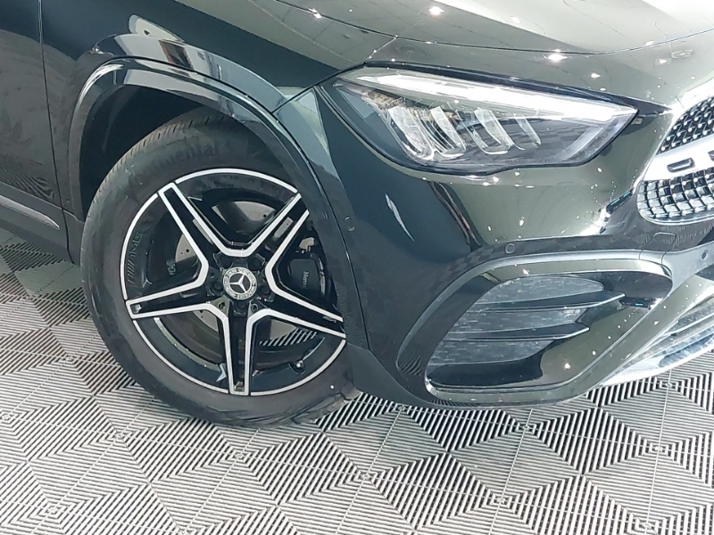 Mercedes-Benz GLA Class 250E Amg Line Executive 2026 Silver #20