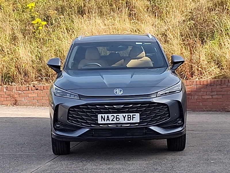 MG HS 1.5 T-gdi Phev Trophy White #14