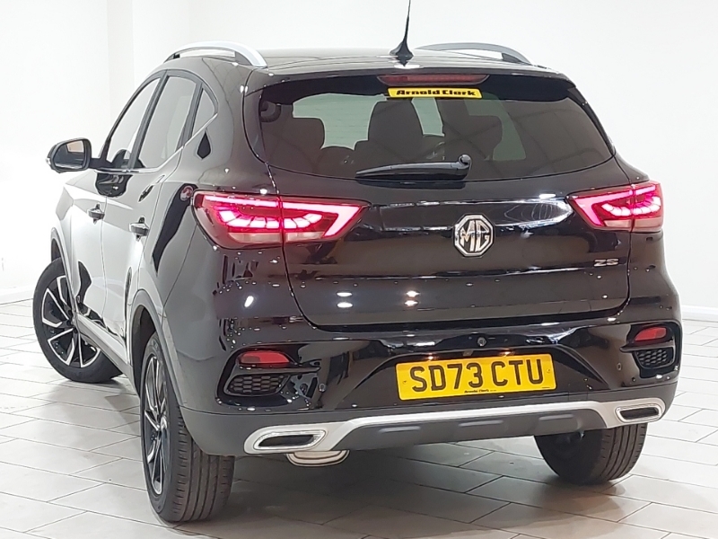 MG ZS 1.5 Vti-tech Exclusive Black #2
