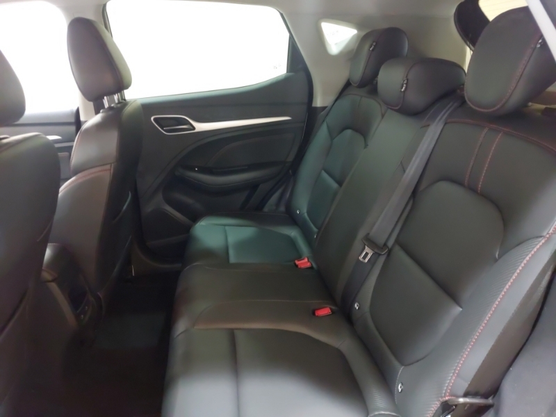 MG ZS 1.5 Vti-tech Exclusive Black #6