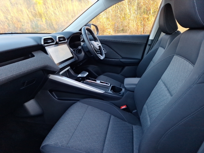 MG ZS 1.5 Hybrid Se Black #5