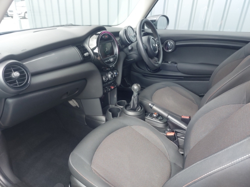 Mini Hatch 1.5 Cooper Classic II Grey #5