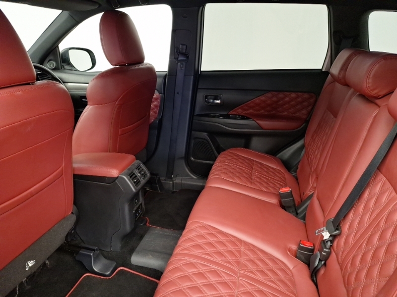 Mitsubishi Outlander 2.4 Phev 5H Silver #6