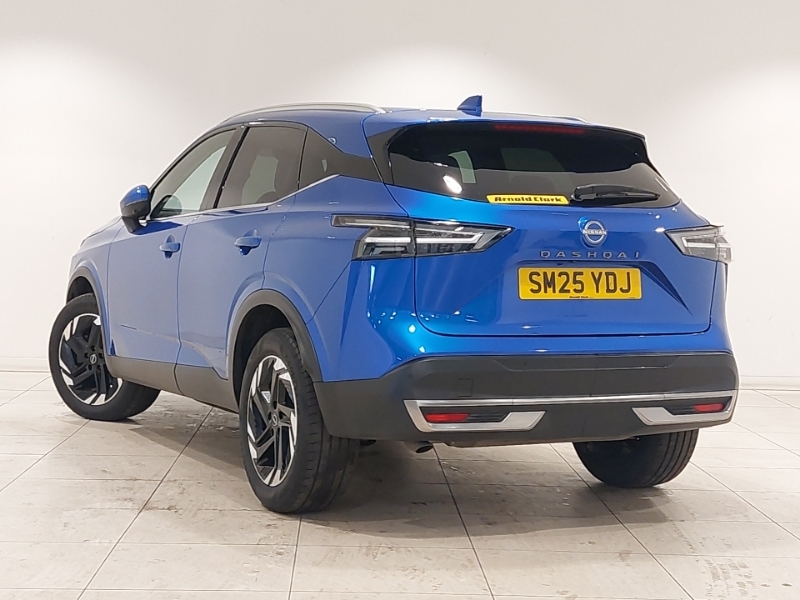 Nissan Qashqai Tekna Black #2