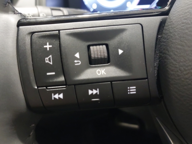Nissan Qashqai Tekna Black #12