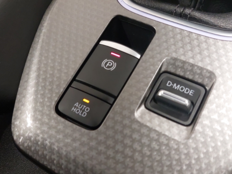 Nissan Qashqai Tekna Black #16