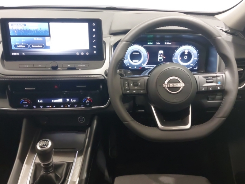 Nissan Qashqai Tekna Black #8