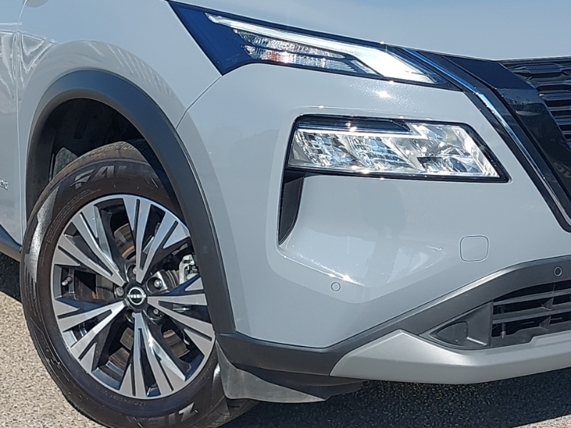 Nissan X-Trail Tekna Silver #20