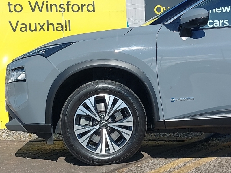 Nissan X-Trail Tekna Silver #19