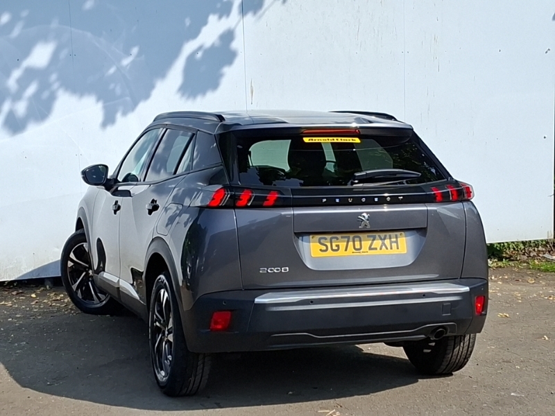 Peugeot 2008 1.2 Puretech Allure Premium Grey #2