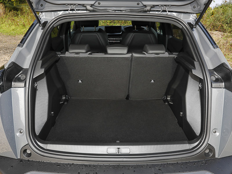 Peugeot e-2008 Peugeot 2008 Gt White #19