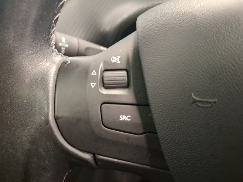 Peugeot 208 1.6 Bluehdi Active Silver #12