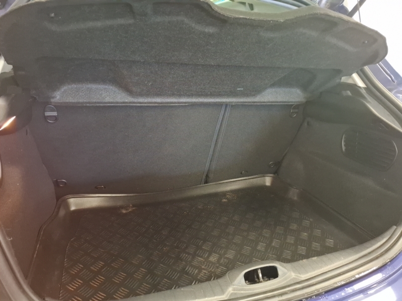 Peugeot 208 1.6 Bluehdi Active Silver #18