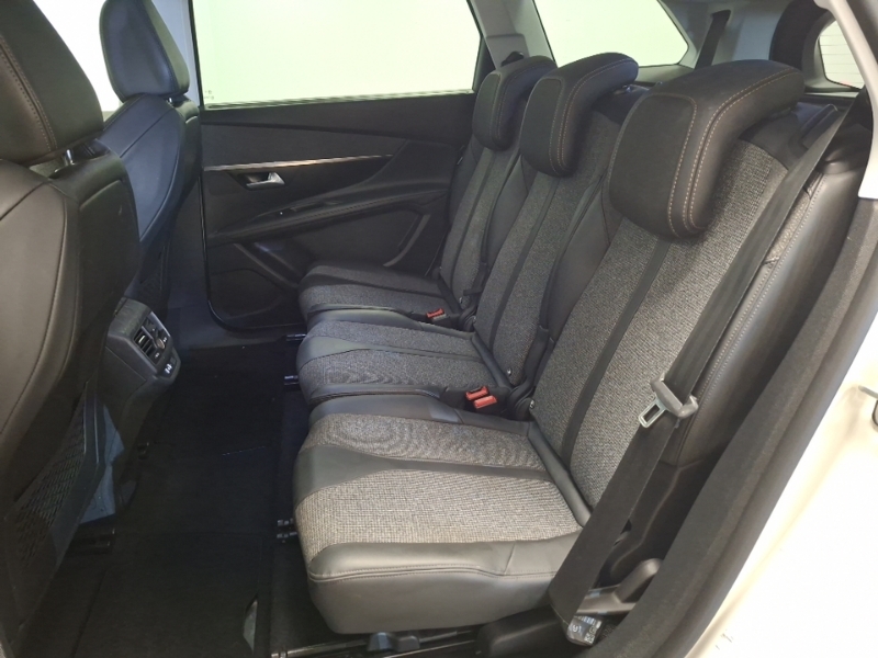 Peugeot 5008 1.2 Puretech Allure Eat8 White #6