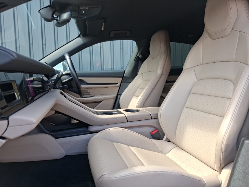 Porsche Taycan 390Kw 4S 79Kwh White #5