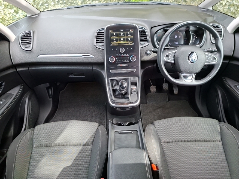 Renault Grand Scenic 1.3 Tce 140 Iconic Black #3
