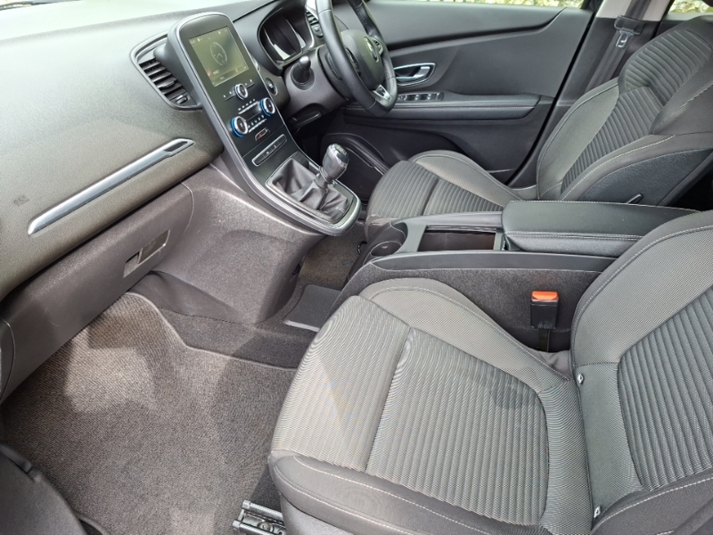 Renault Grand Scenic 1.3 Tce 140 Iconic Black #5