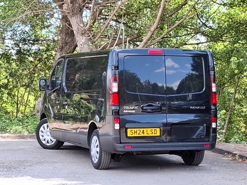 Renault Trafic Ll30 Blue Dci 130 Advance Van Black #2