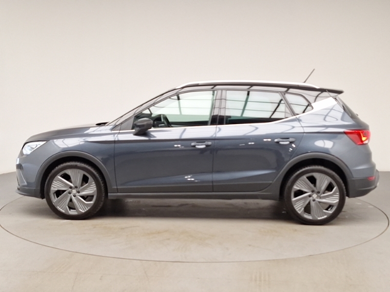 Seat Arona 1.0 Tsi 110 Fr Sport Grey #4