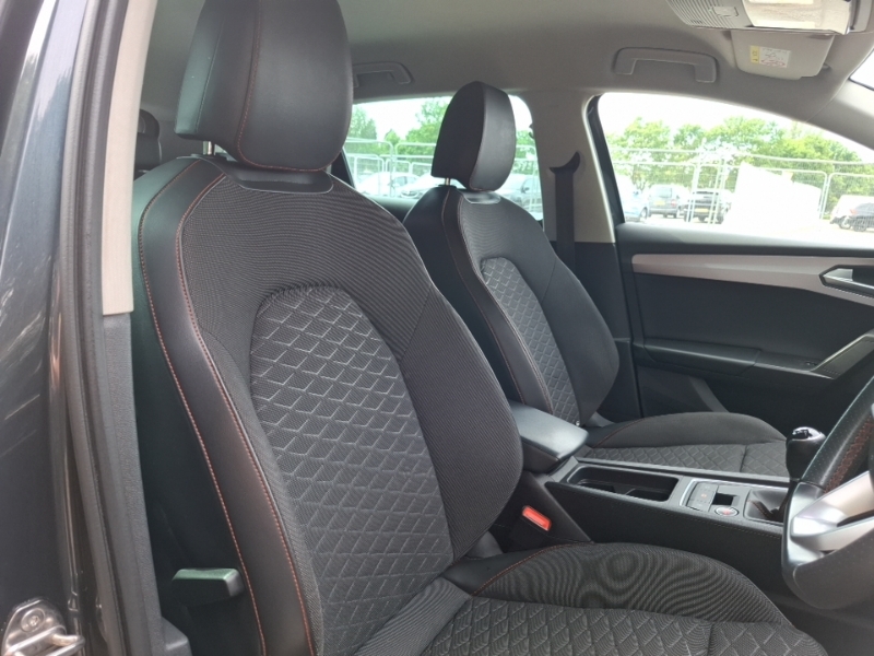 Seat Leon Hatch Xcellence Lux 1.5 Tsi Evo 150 6-Speed Grey #17