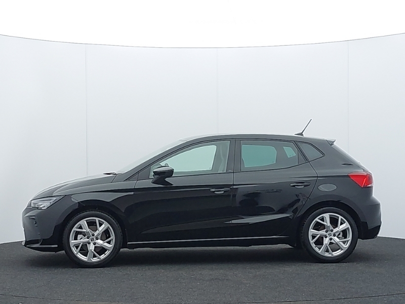 Seat Ibiza 1.0 Tsi 115 Fr First Edition Dsg Black #4