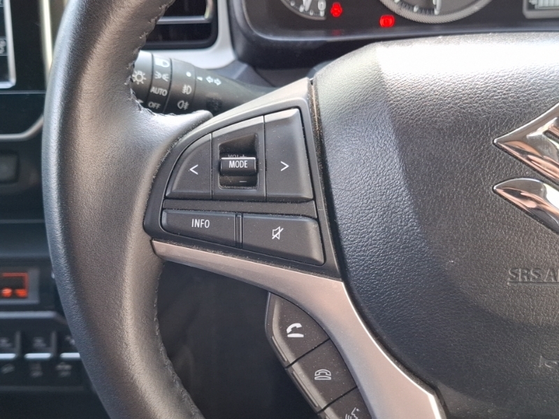 Suzuki Ignis 1.2 Dualjet 999 cc Red #12
