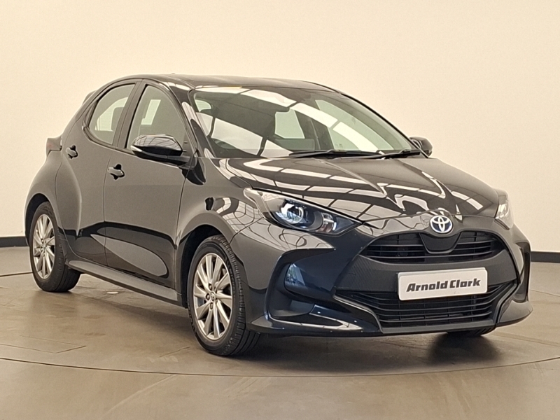 Toyota Yaris 1.5 Hybrid Icon Cvt Black