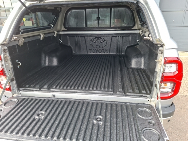 Toyota HILUX Active Single Cab Pick Up 2.4 D-4d White #18