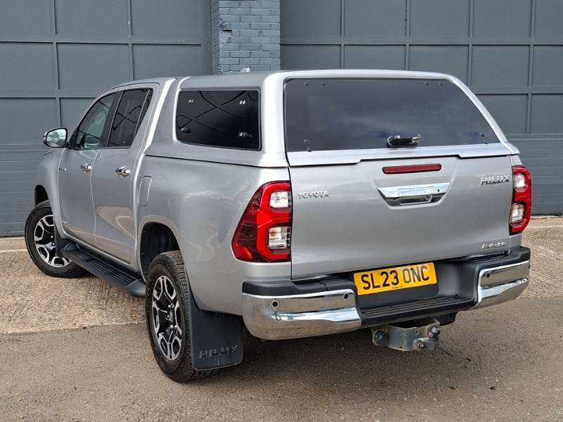 Toyota HILUX Invincible Dcab Pick Up 2.8 D-4d Silver #2