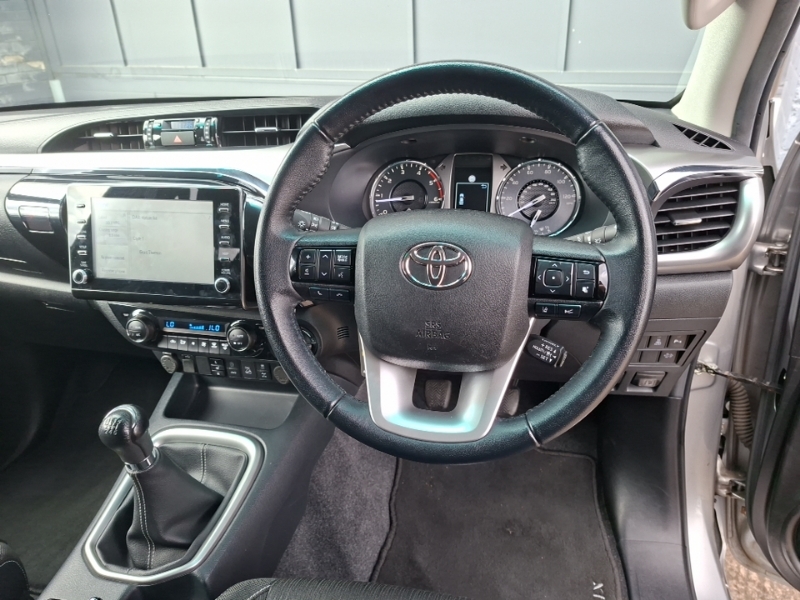 Toyota HILUX Active Single Cab Pick Up 2.4 D-4d White #8
