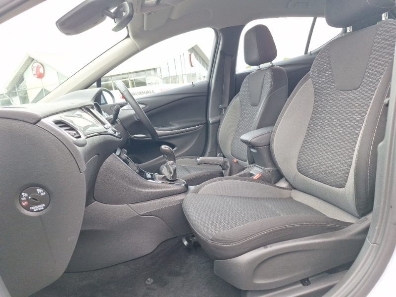 Vauxhall Astra 1.2 Turbo 145 Sri SK70LYW Silver #5
