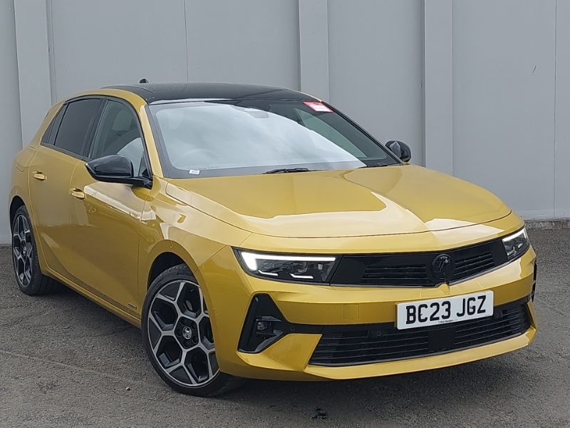 Vauxhall Astra 1.5 Turbo D Ultimate Yellow