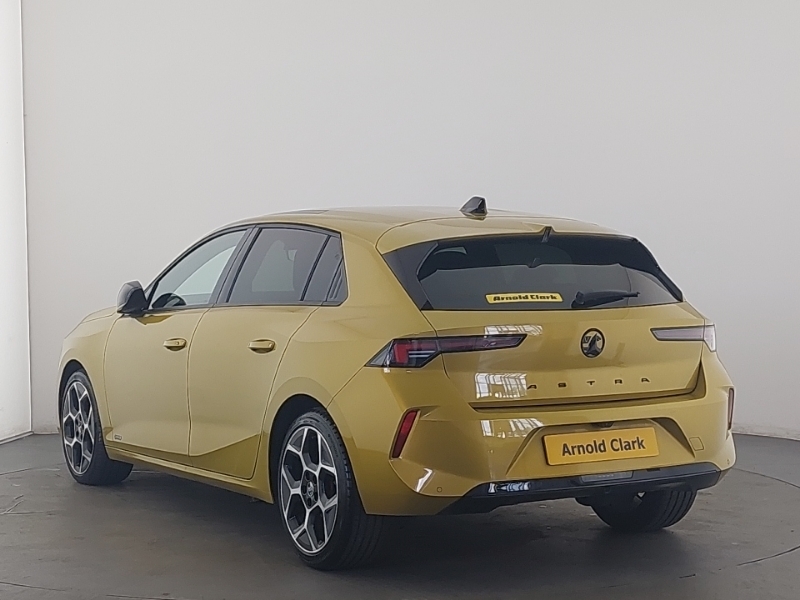 Vauxhall Astra 1.5 Turbo D Ultimate Yellow #2