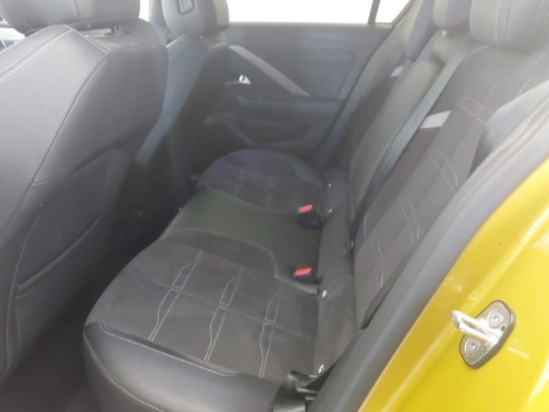 Vauxhall Astra 1.5 Turbo D Ultimate Yellow #6