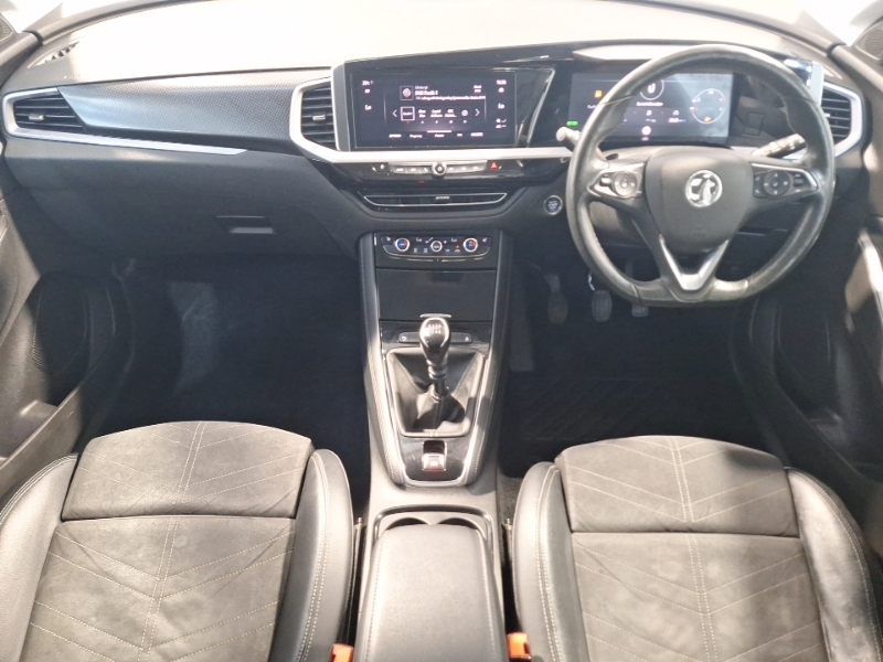 Vauxhall Grandland 1.2 Turbo Ultimate Black #3