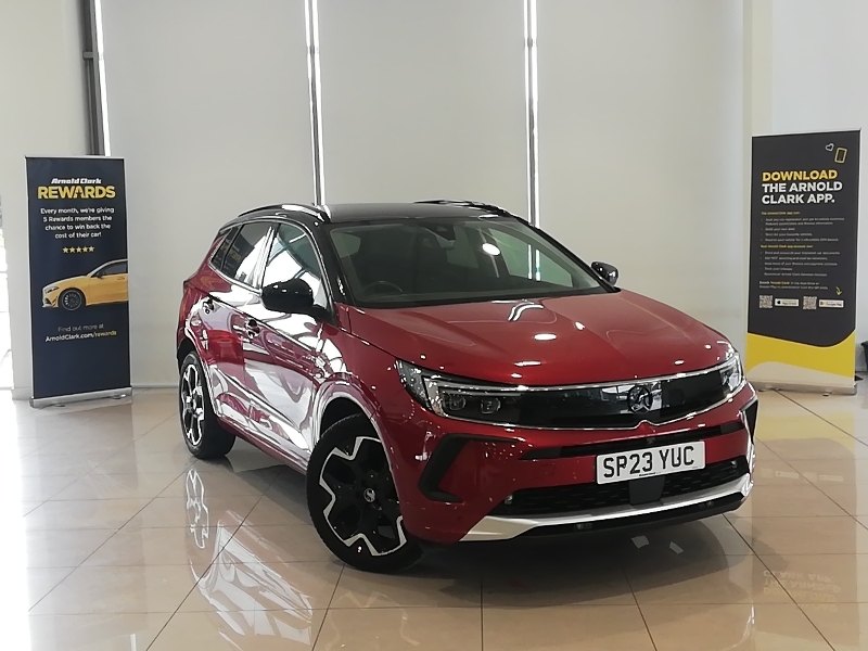 Vauxhall Grandland 1.5 Turbo D Ultimate Red