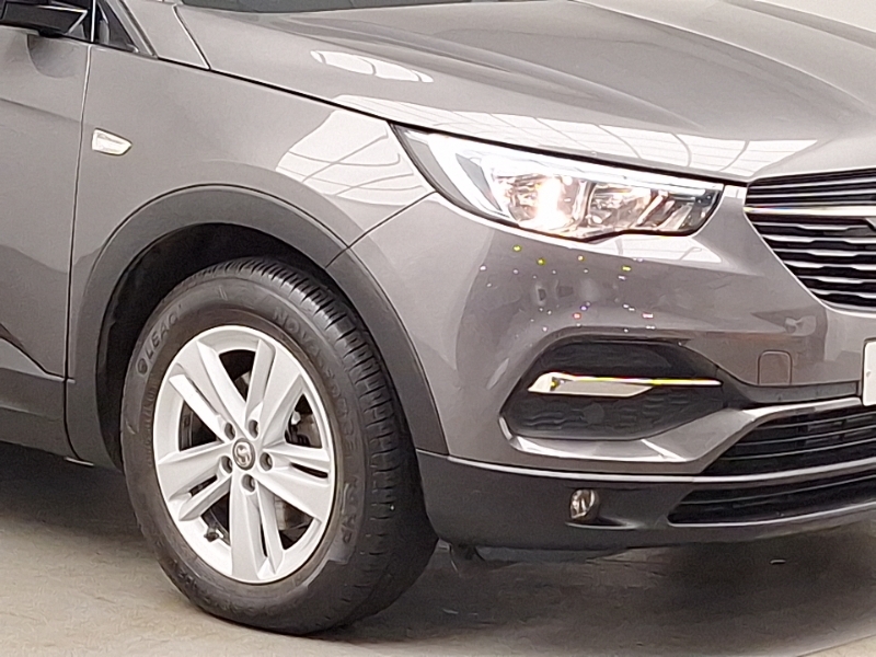 Vauxhall Grandland X Black #20