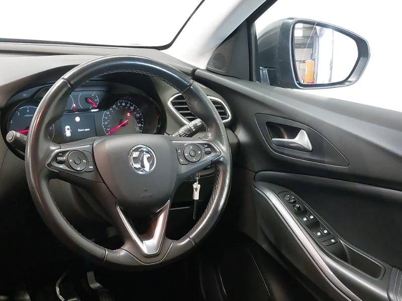 Vauxhall Grandland X Griffin Black #10