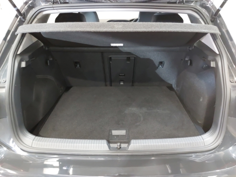 Volkswagen Golf 1.5 Tsi Life Grey #18