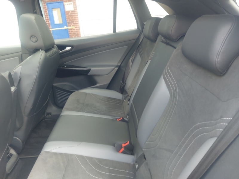 Volkswagen ID.4 150Kw Family Pro Perform 77Kwh 135Kw Ch Grey #6