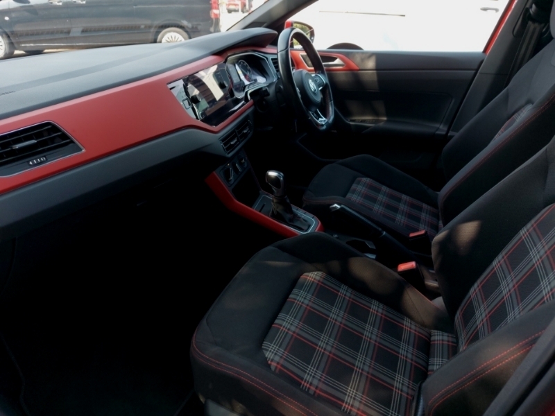 Volkswagen Polo 2.0 Tsi Gti Dsg Red #5