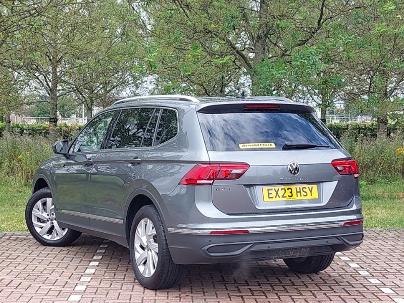 Volkswagen Tiguan Allspace 1.5 Tsi Life Dsg Grey #2