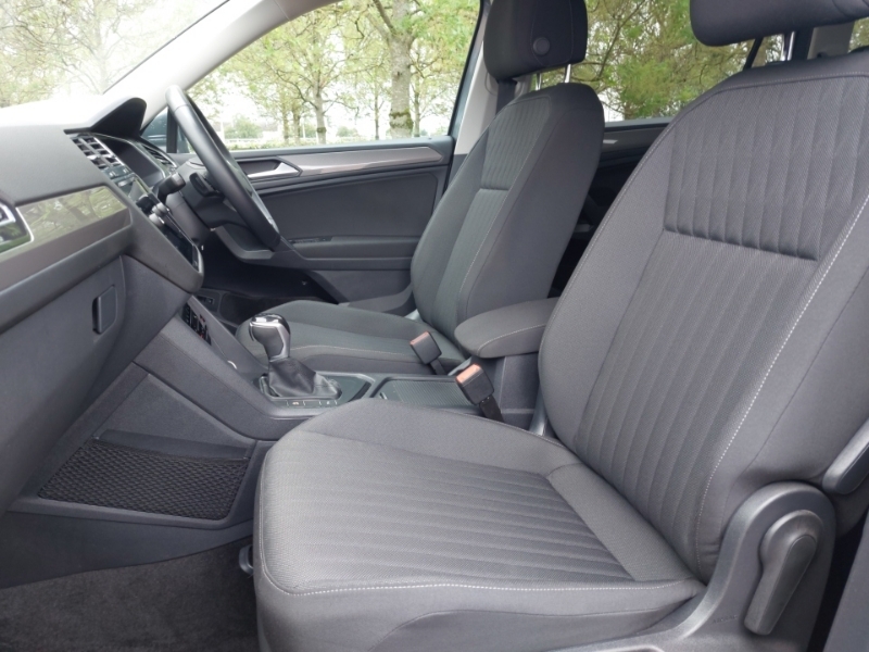 Volkswagen Tiguan Allspace 1.5 Tsi Life Dsg Grey #5