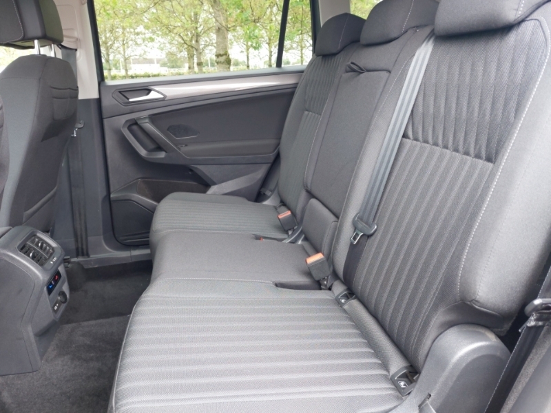 Volkswagen Tiguan Allspace 1.5 Tsi Life Dsg Grey #6