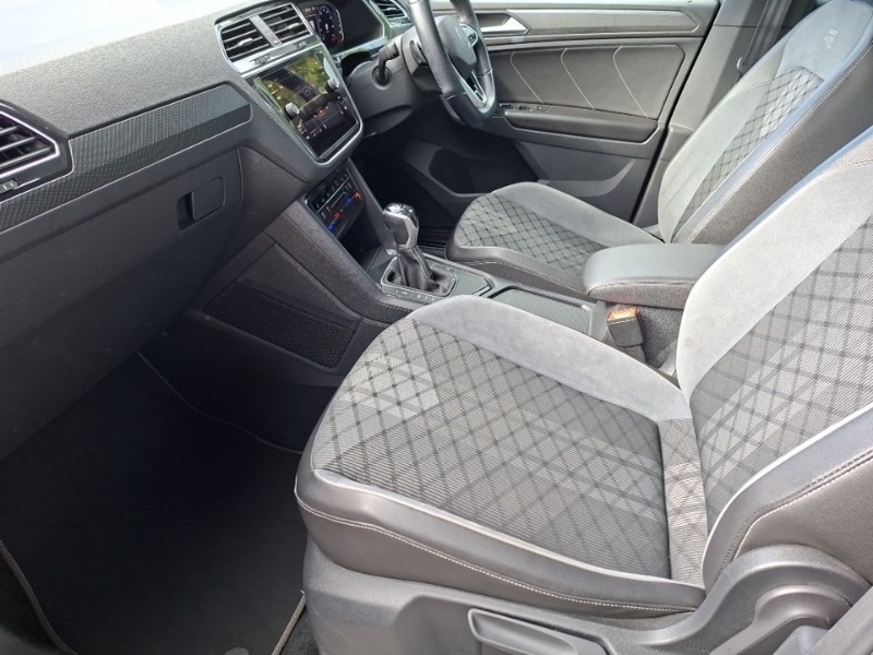 Volkswagen Tiguan 1.5 Tsi 150 R-line Dsg Grey #5