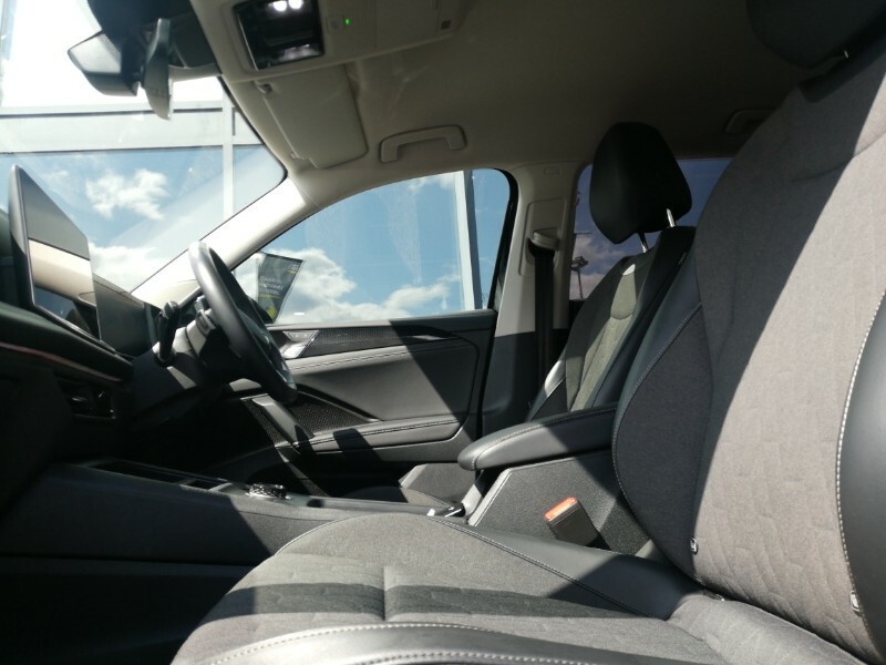 Volkswagen Tiguan R-line Black #4