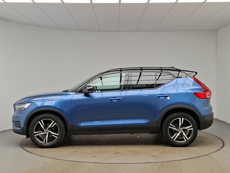 Volvo XC40 1.5 T3 163 R Design Blue #4