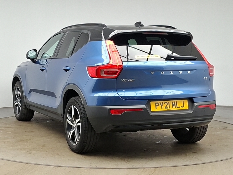 Volvo XC40 1.5 T3 163 R Design Blue #2