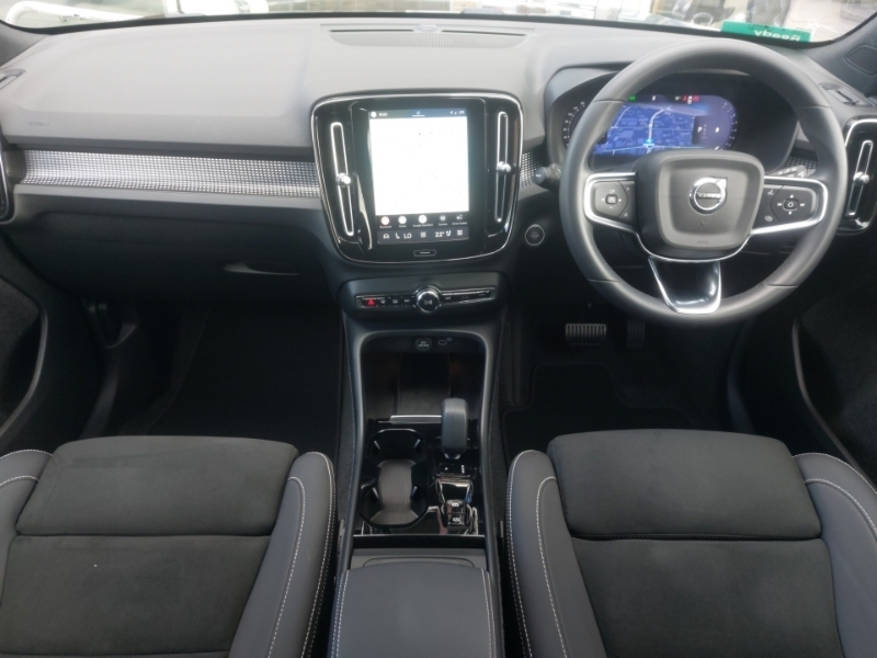 Volvo XC40 2.0 B4p Plus Dark Black #3