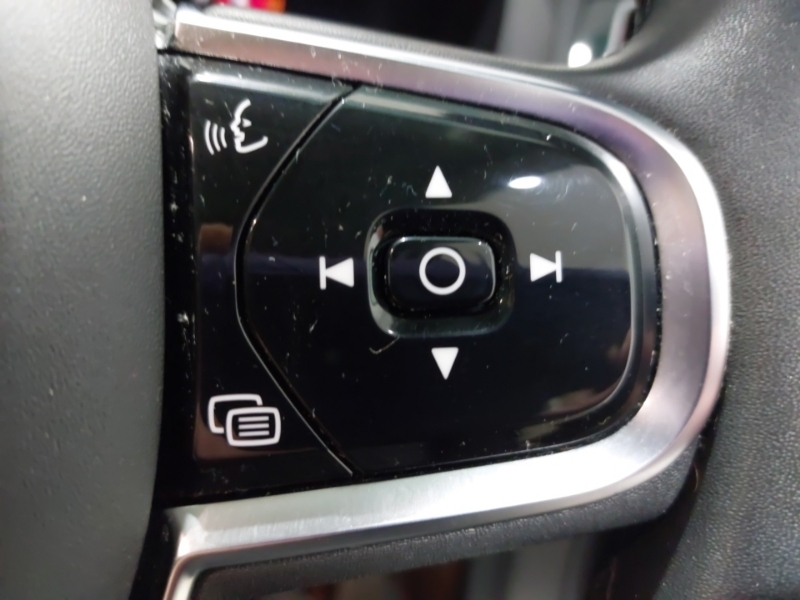 Volvo XC60 2.0 B4d Plus Dark Awd Geartronic Silver #13